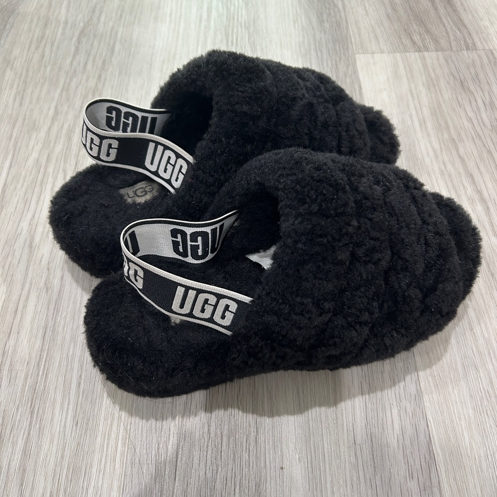 PLATFORM UGG SLIPPERS